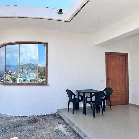 Roel House Ferienhaus Sarandë