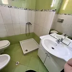 Roel House Sarandë