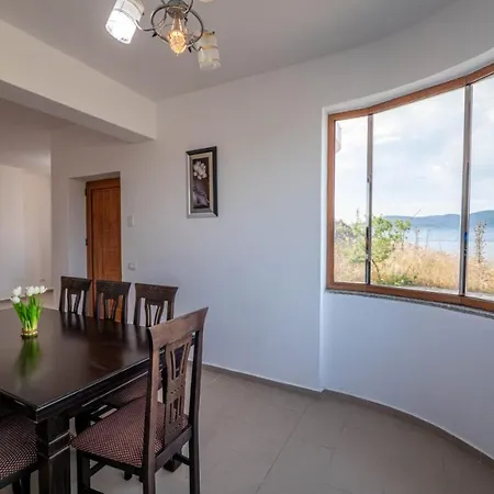 Roel House Сasa de vacaciones Sarandë