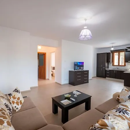 Roel House *