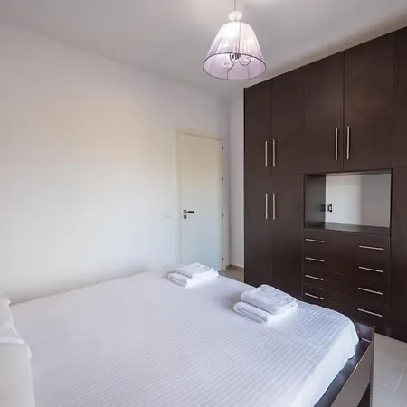 Сasa de vacaciones Roel House